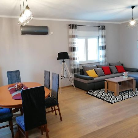 Apartman Nina Kali Esterno foto