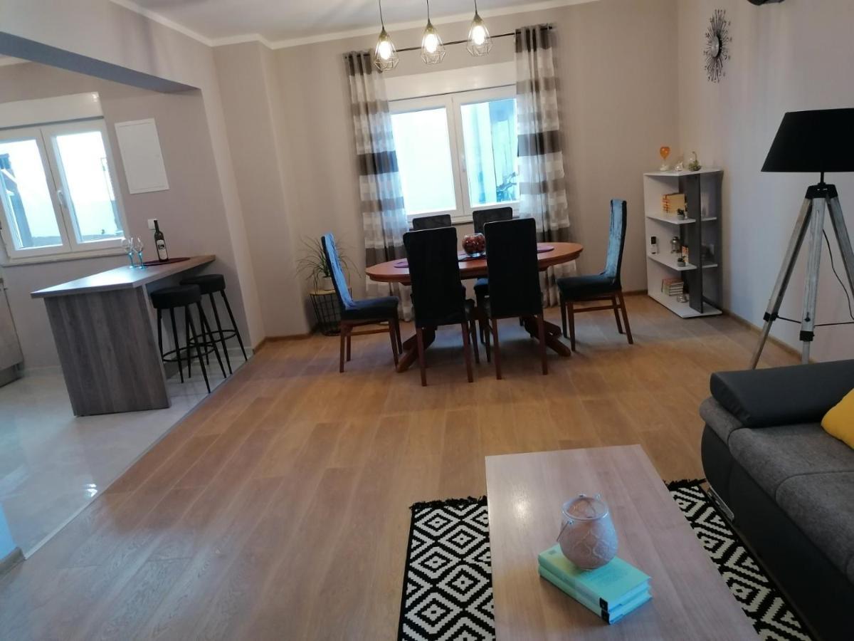 Apartman Nina Kali Esterno foto