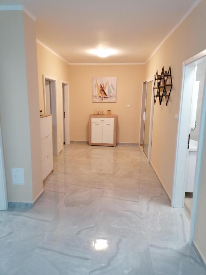 Apartman Nina Kali Esterno foto