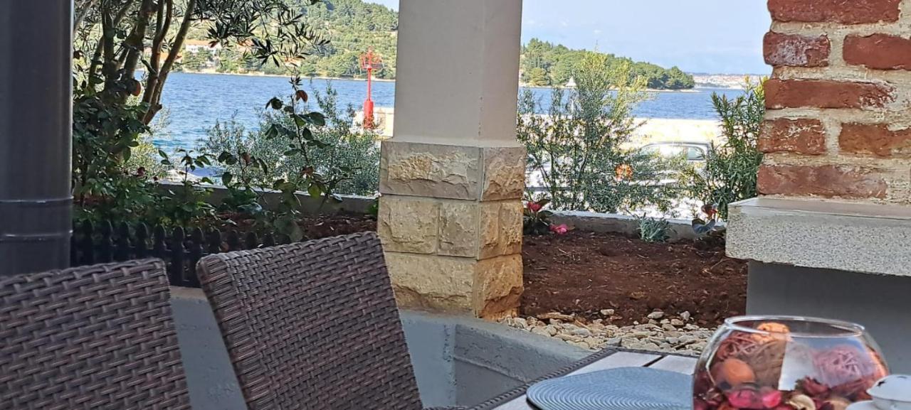 Apartman Nina Kali Esterno foto