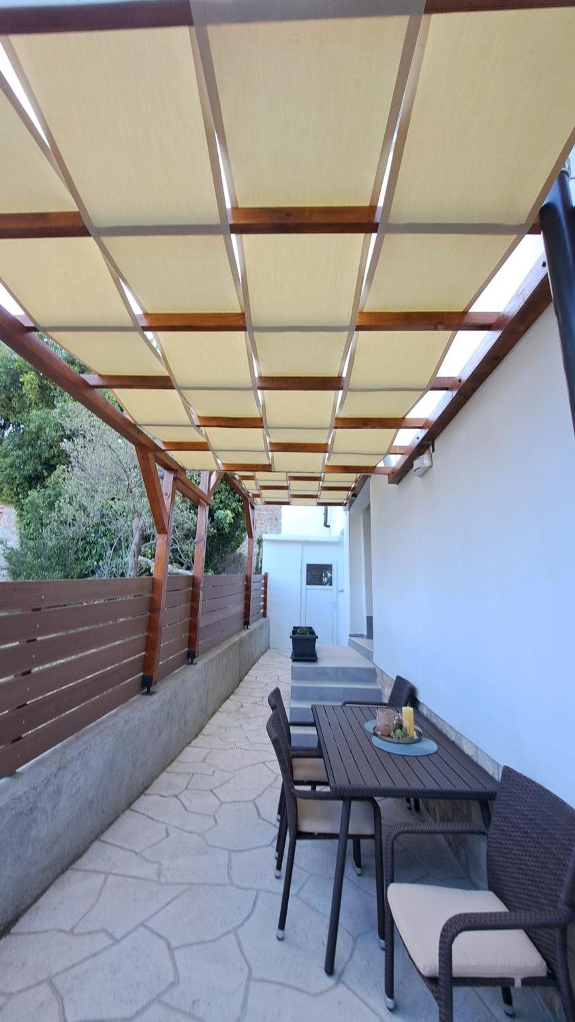 Apartman Nina Kali Esterno foto