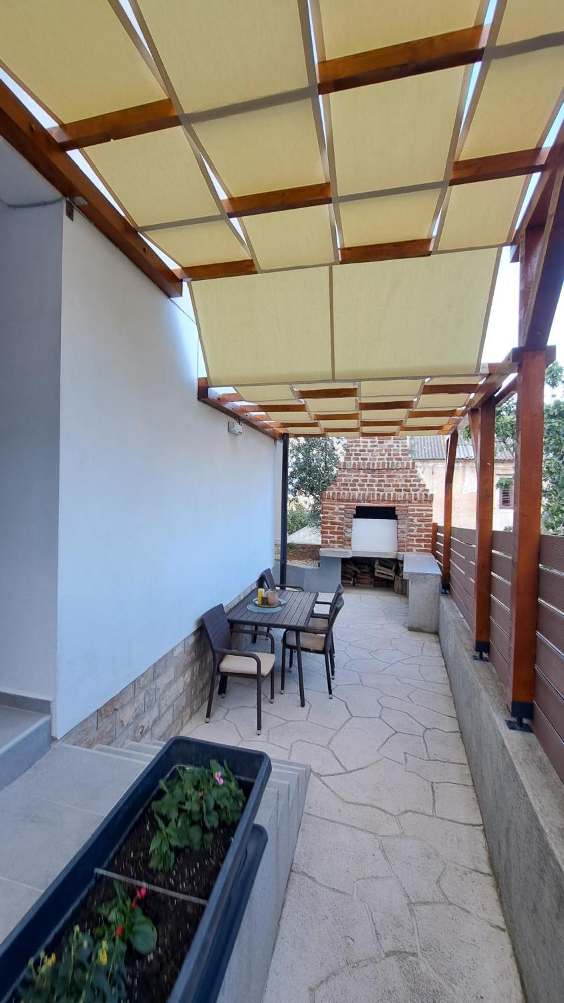 Apartman Nina Kali Esterno foto